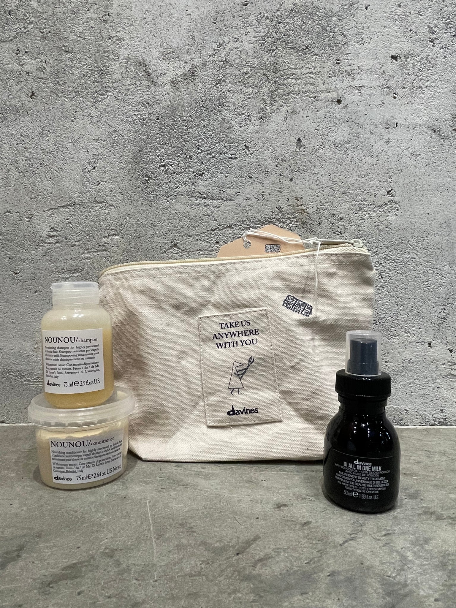 Davines Travel Kit (NOUNOU)